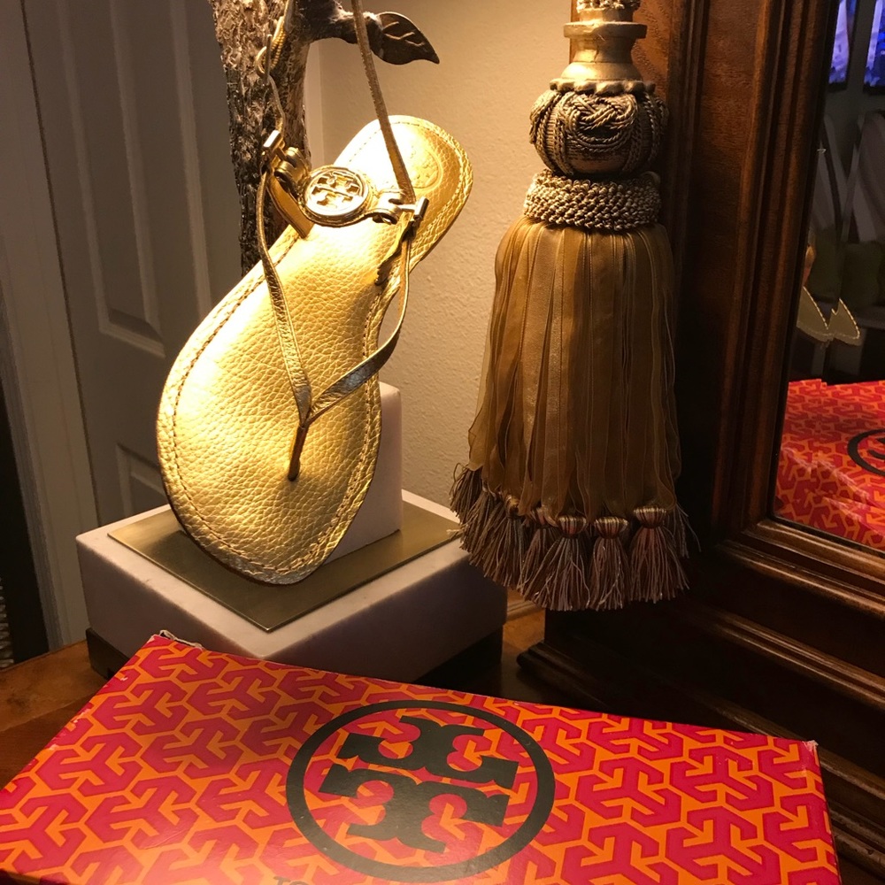 🔥NEW🔥Tory Burch Sandals!